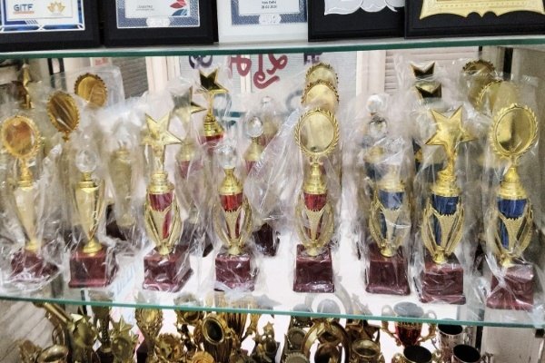 Rg Trophies